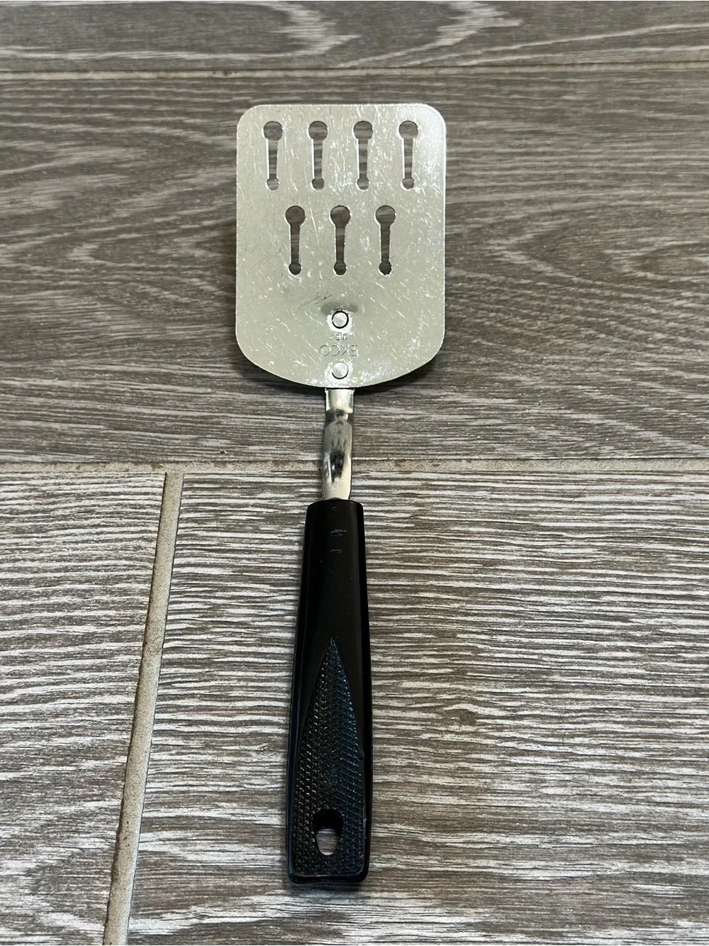 Ekco Keyhole Slotted Spatula Turner MCM Black Handle Made in USA Vintage Utensil